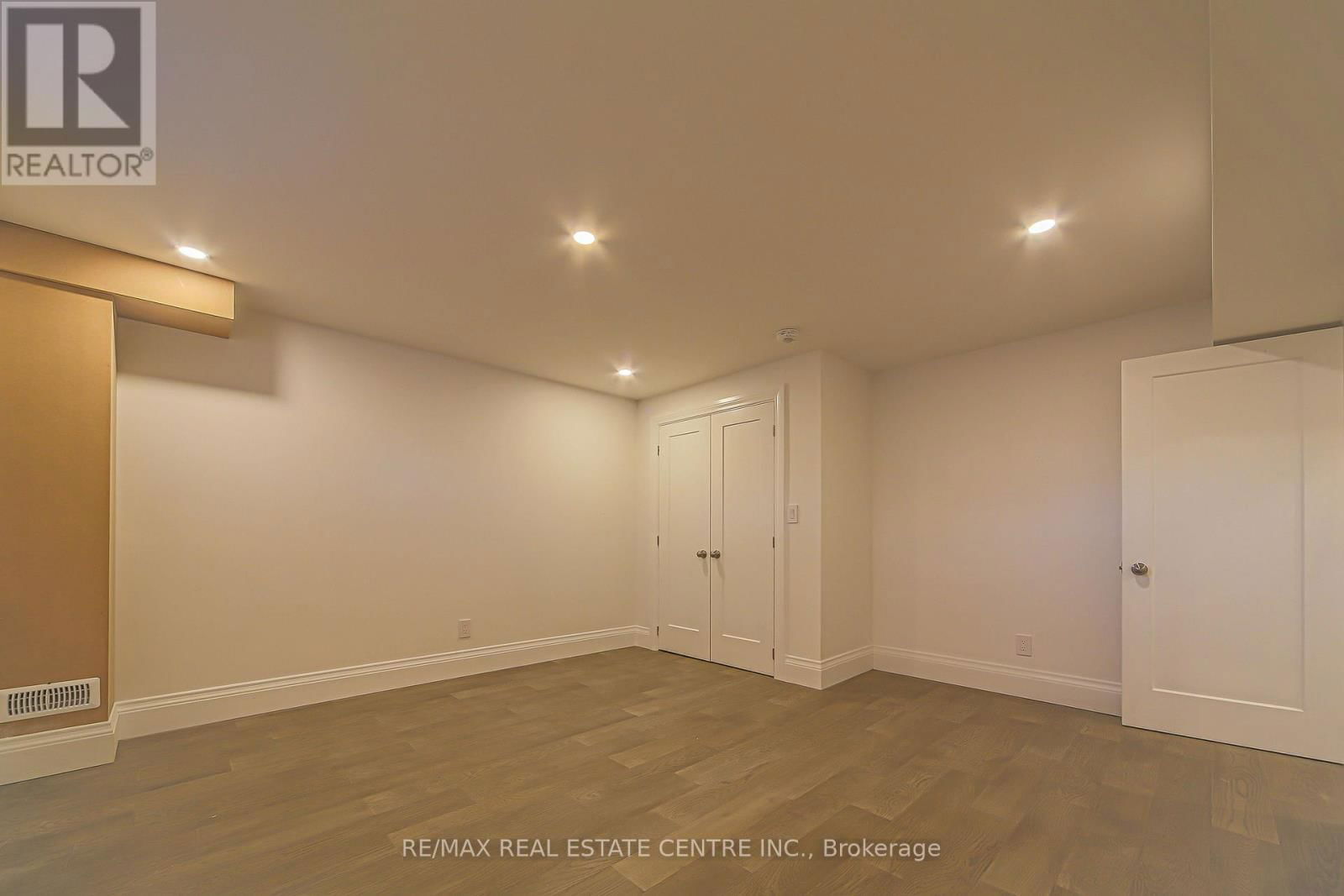 1 HAWTHORN CRESCENT Image 46