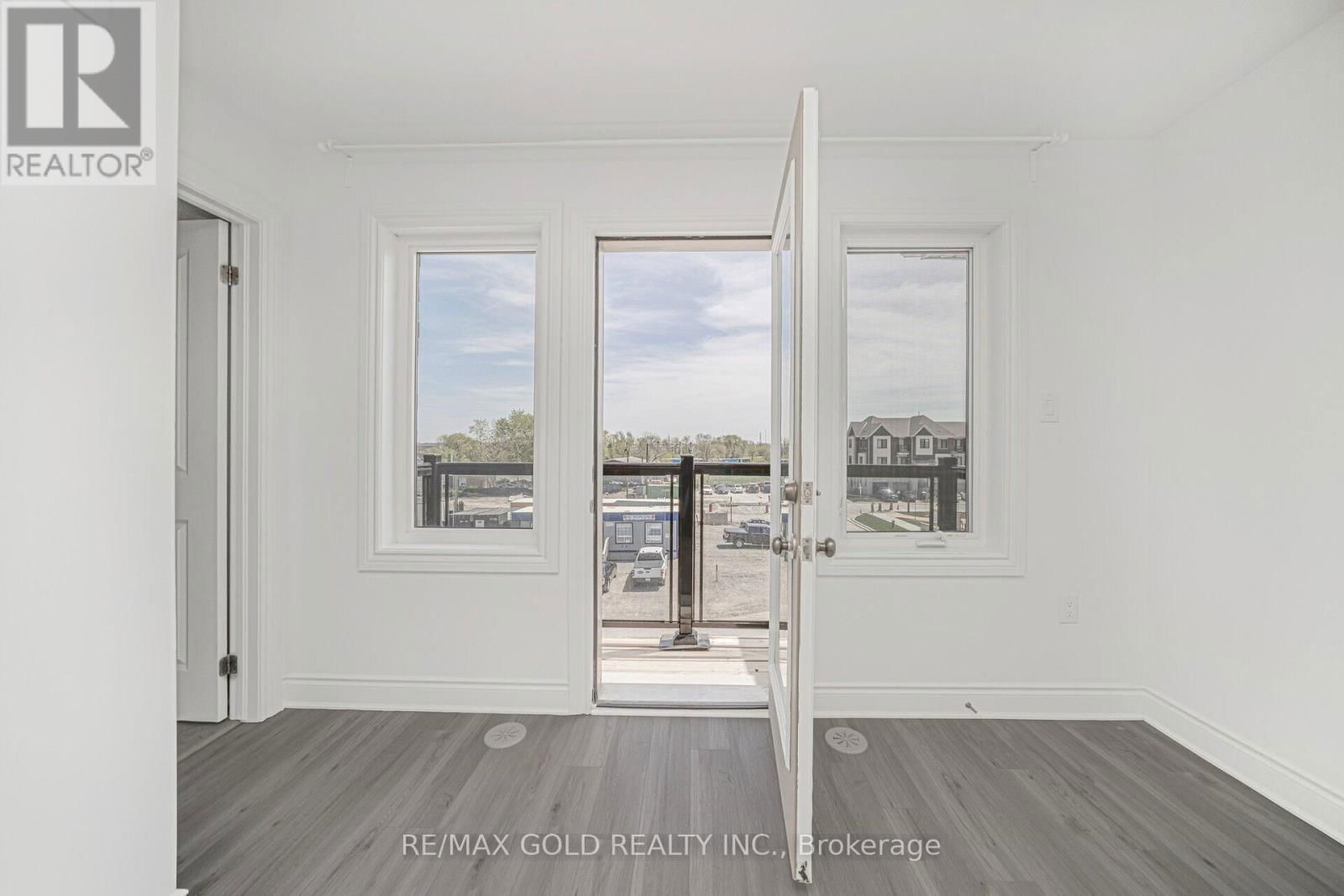 5184 VIOLA DESMOND DRIVE Image 29
