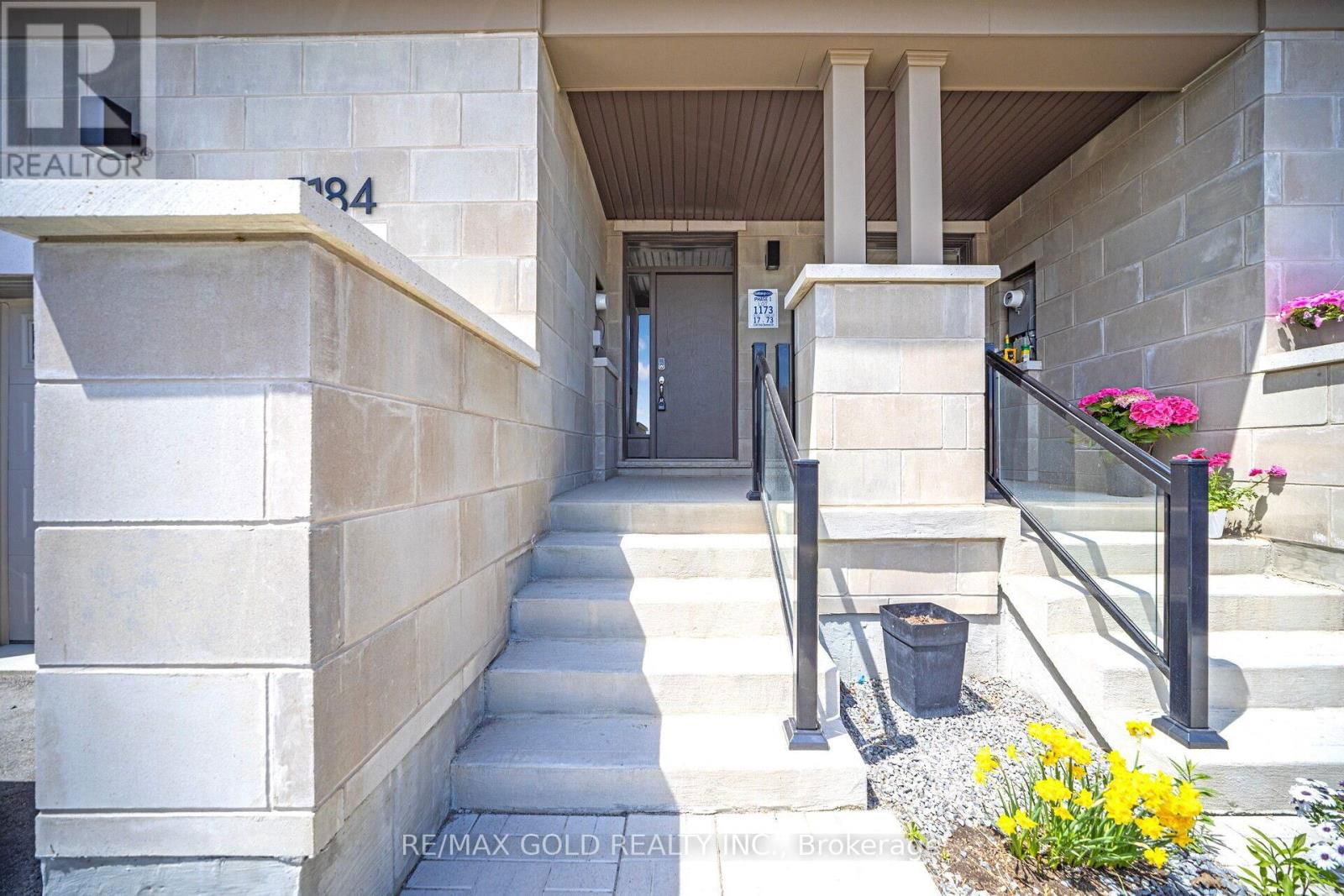 5184 VIOLA DESMOND DRIVE Image 5