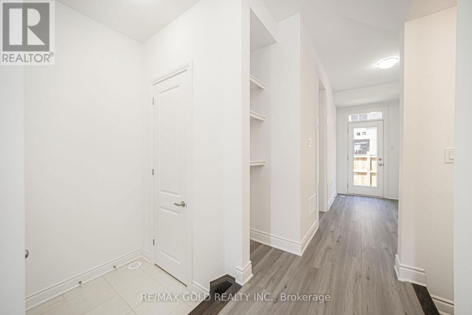 5184 VIOLA DESMOND DRIVE Image 7