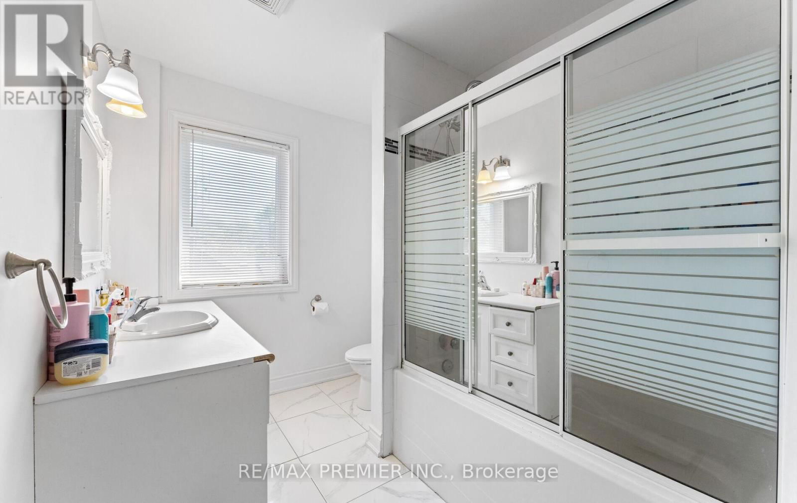 21 YVONNE AVENUE Image 20