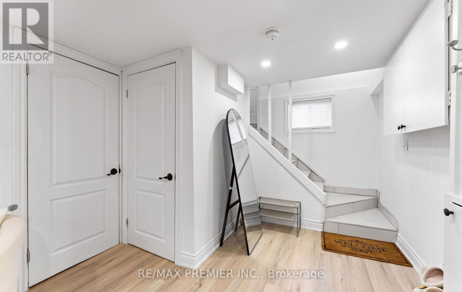 21 YVONNE AVENUE Image 22