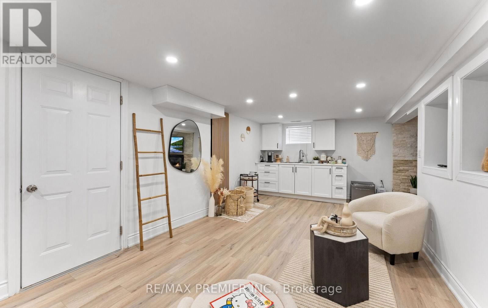 21 YVONNE AVENUE Image 23