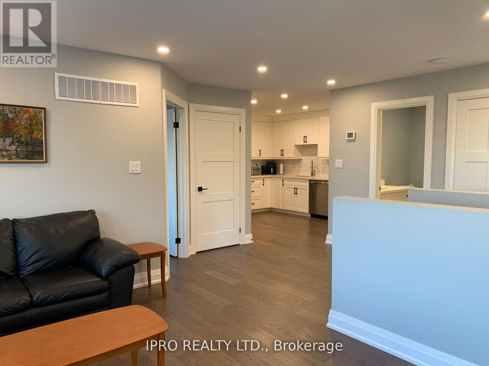 Loft - 5557 EIGHTH LINE Image 21
