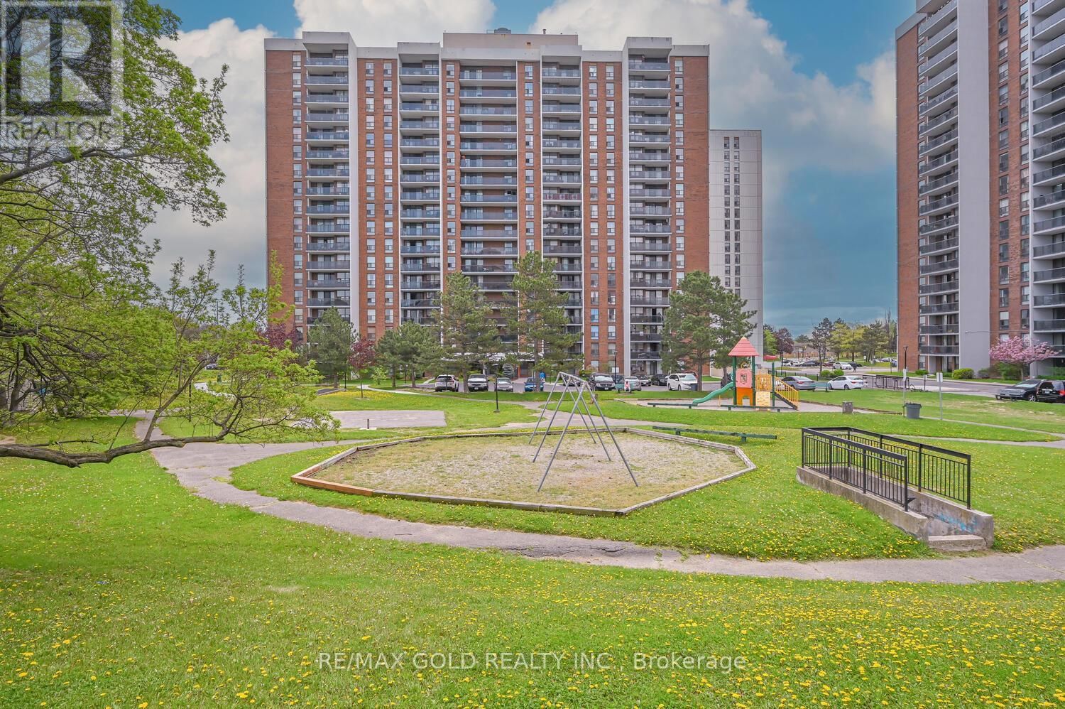 403 - 21 KNIGHTSBRIDGE ROAD Image 1