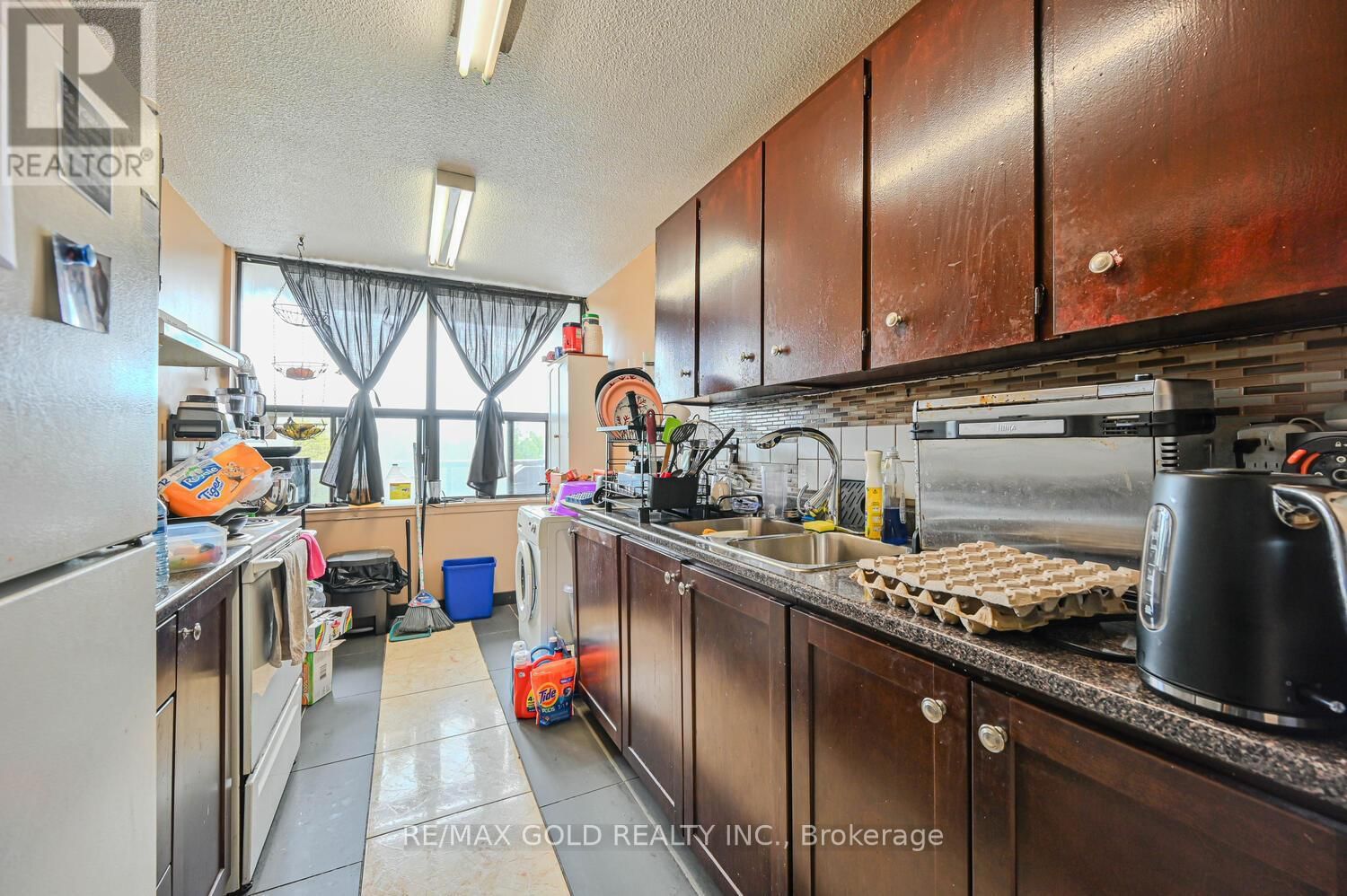 403 - 21 KNIGHTSBRIDGE ROAD Image 15