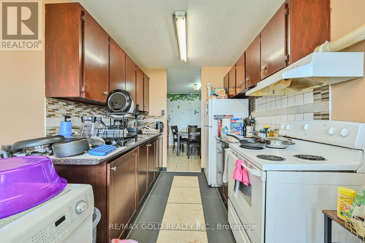 403 - 21 KNIGHTSBRIDGE ROAD Image 16