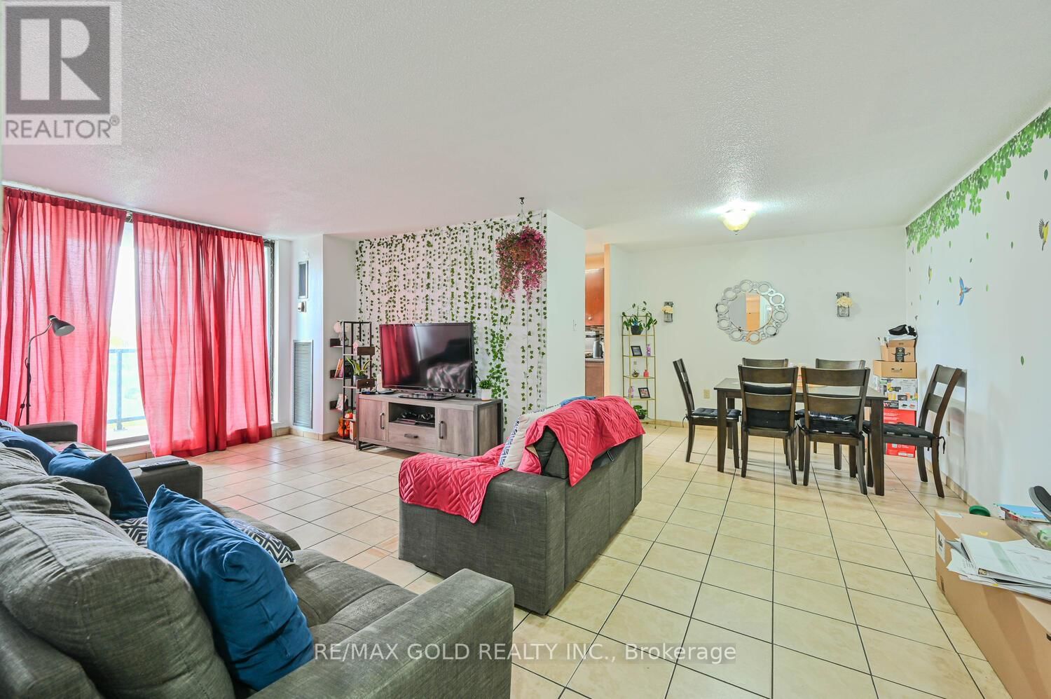 403 - 21 KNIGHTSBRIDGE ROAD Image 5