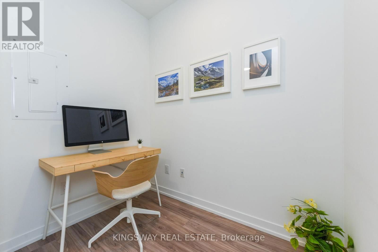 2505 - 4065 CONFEDERATION PARKWAY Image 11
