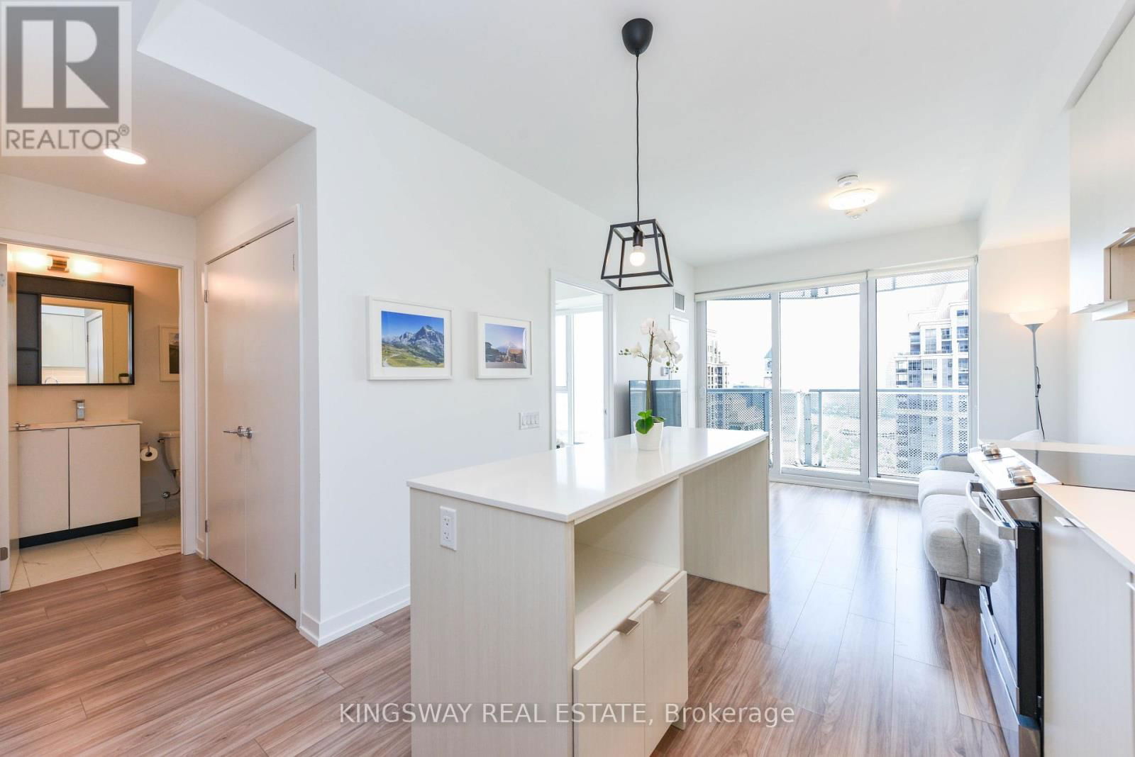 2505 - 4065 CONFEDERATION PARKWAY Image 17