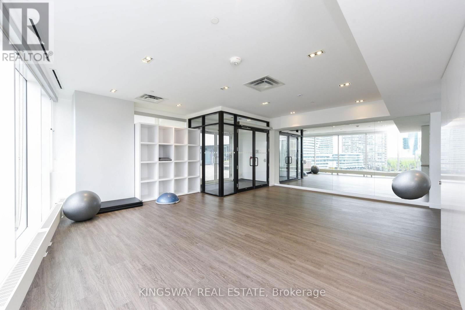 2505 - 4065 CONFEDERATION PARKWAY Image 35