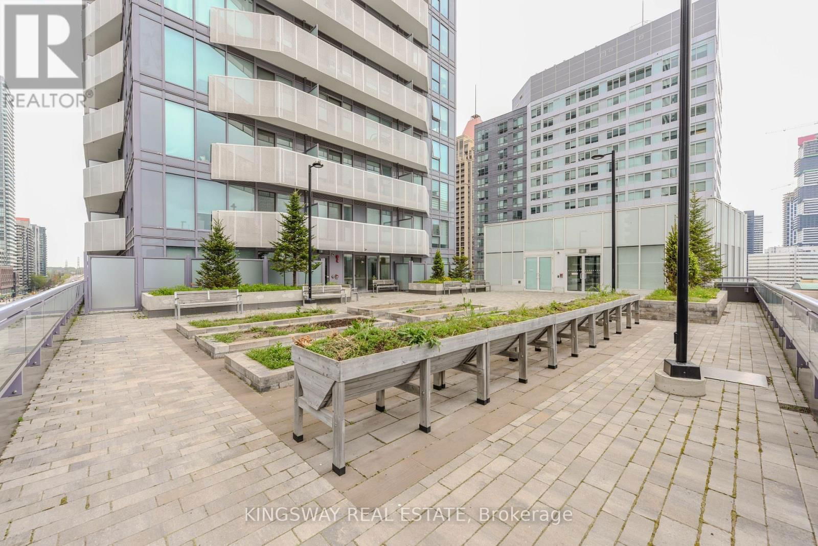 2505 - 4065 CONFEDERATION PARKWAY Image 36