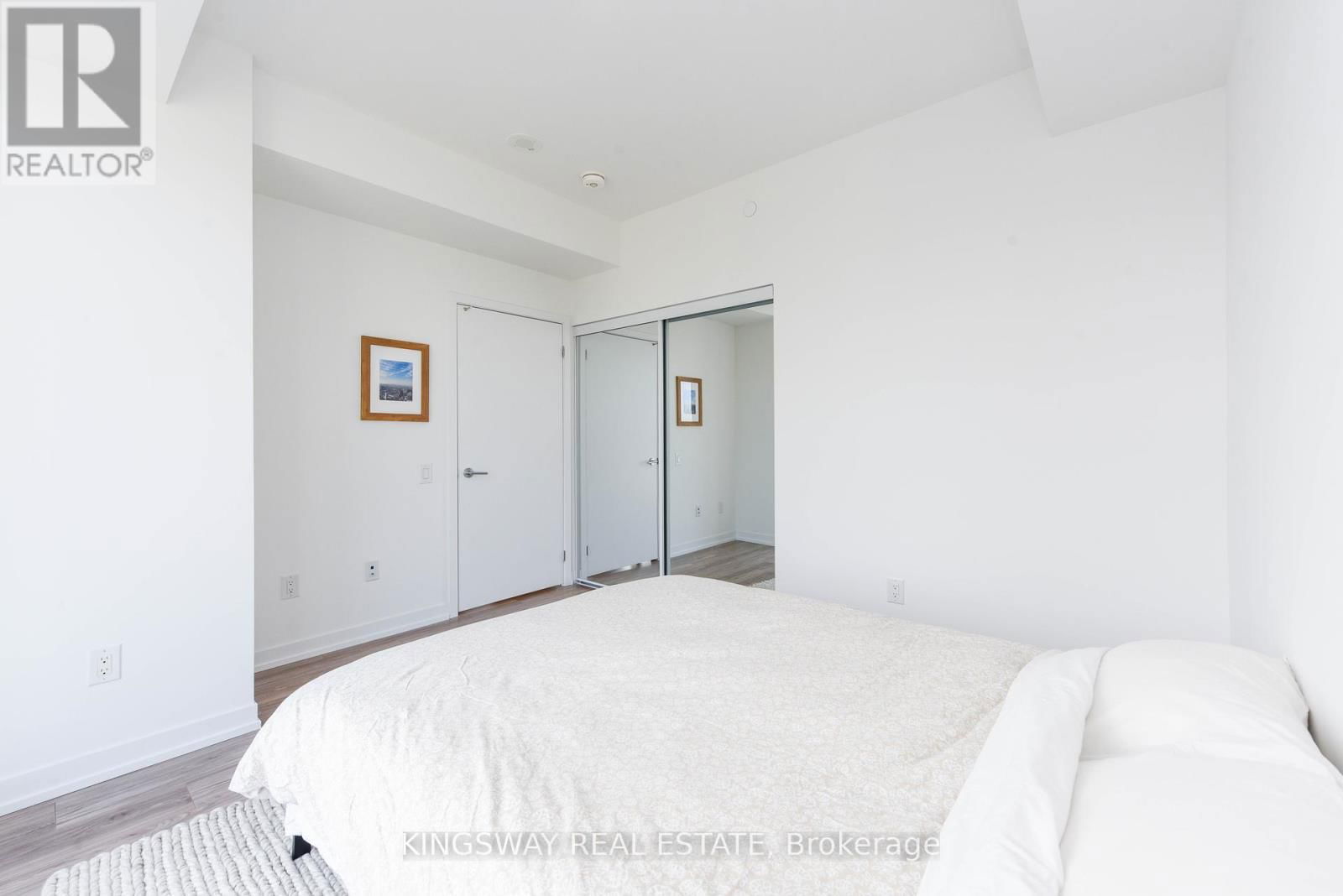 2505 - 4065 CONFEDERATION PARKWAY Image 6