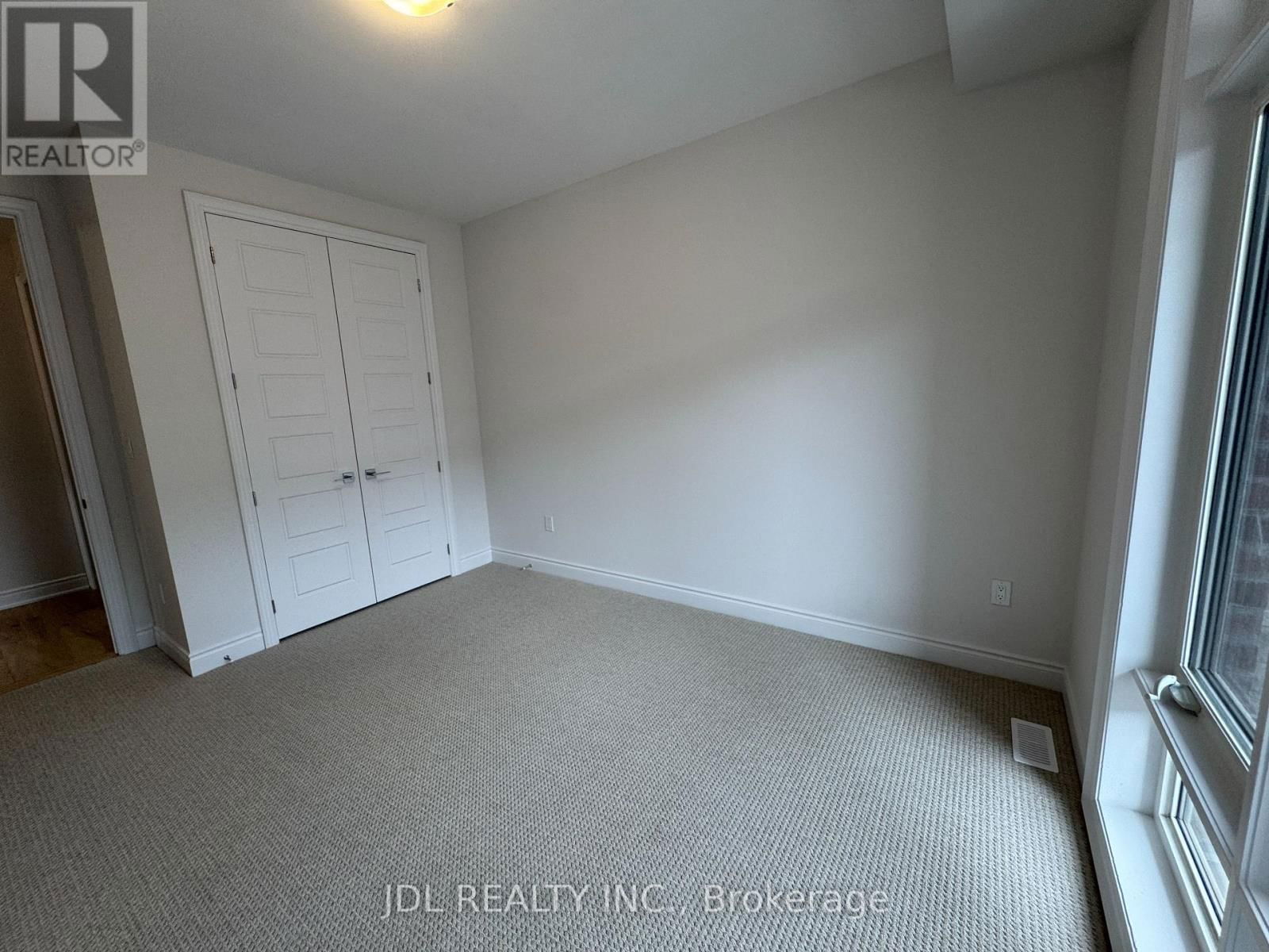 3057 PERKINS WAY Image 17