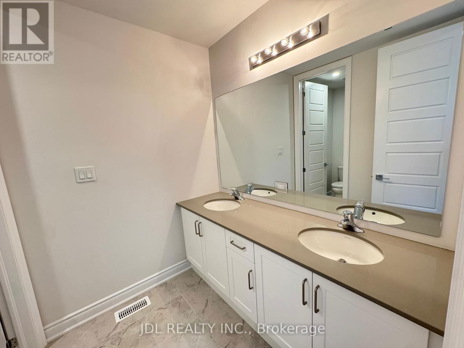 3057 PERKINS WAY Image 20
