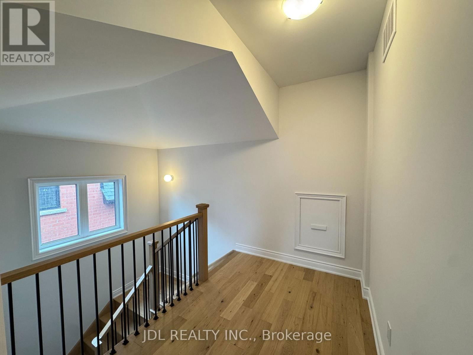 3057 PERKINS WAY Image 22