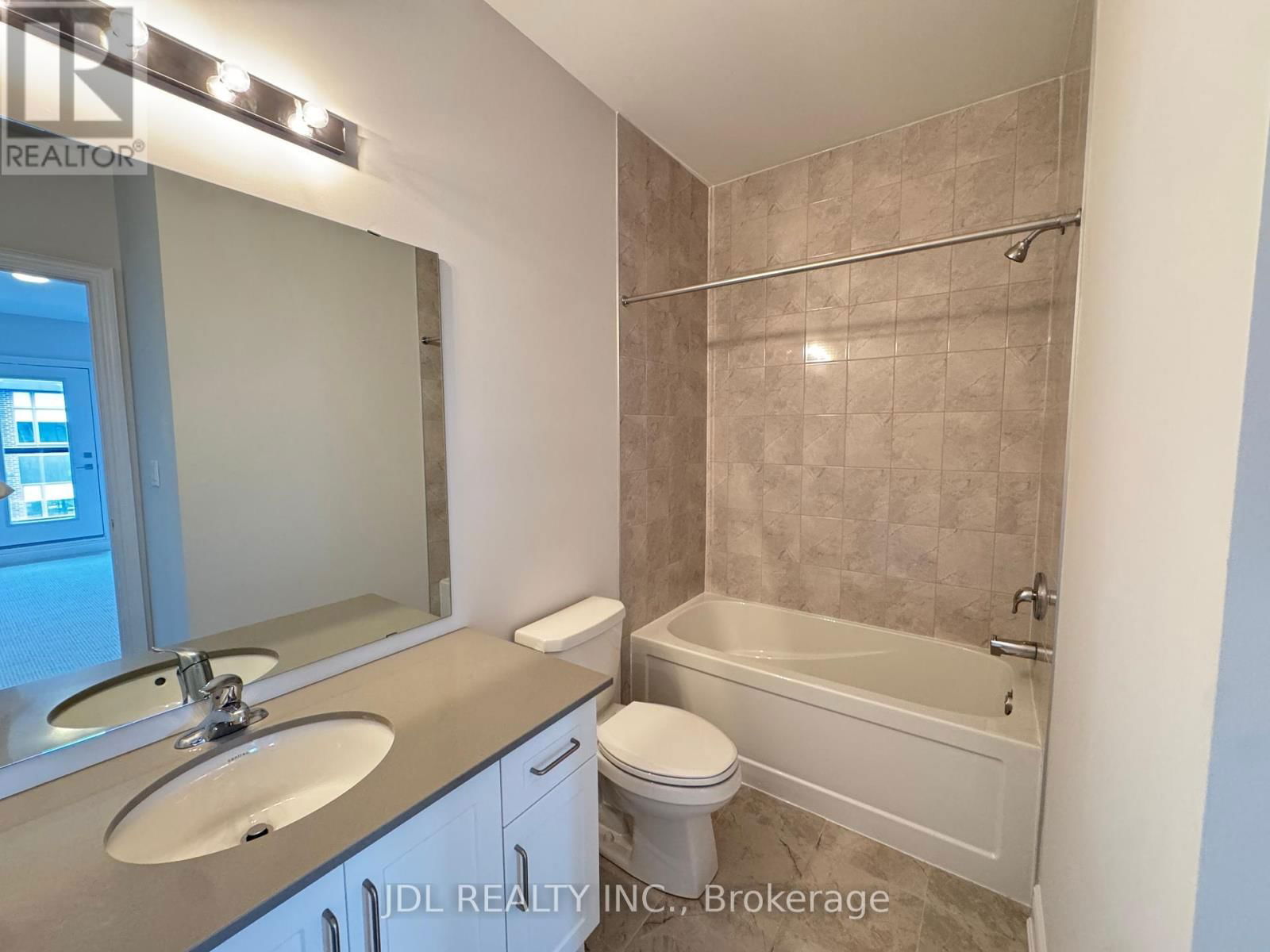 3057 PERKINS WAY Image 25