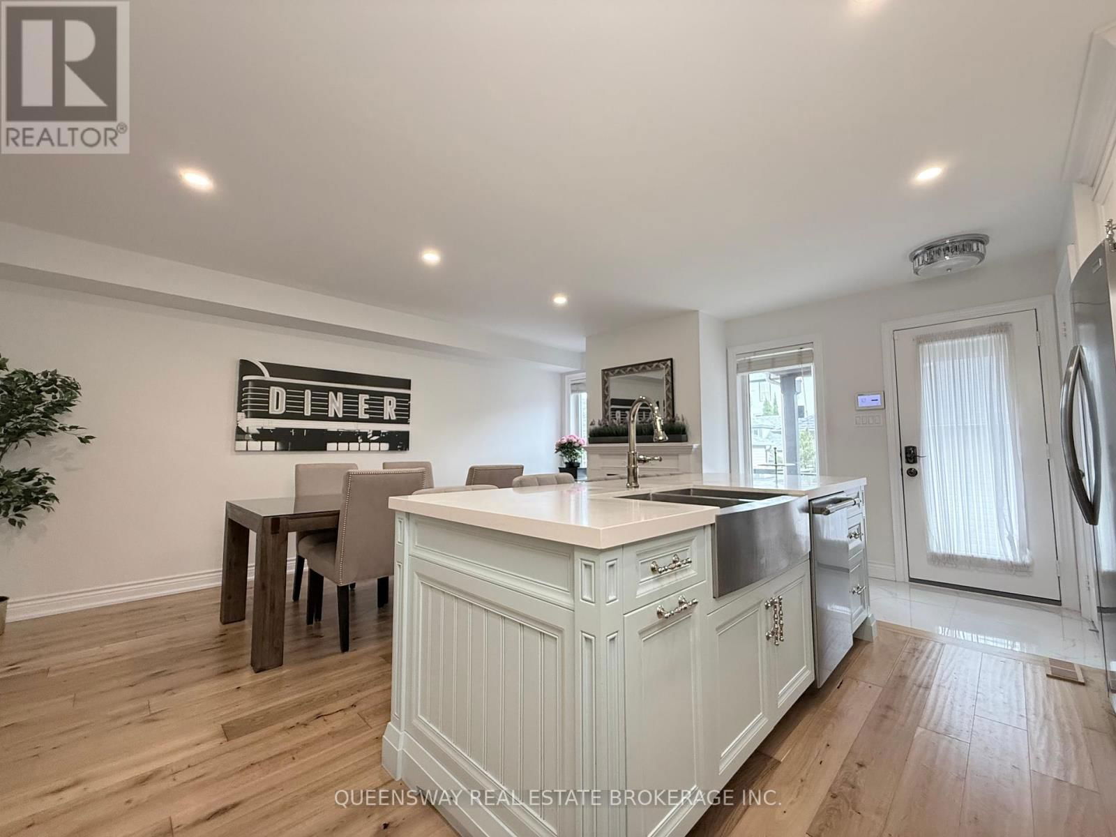 82 ROXTON ROAD Image 16
