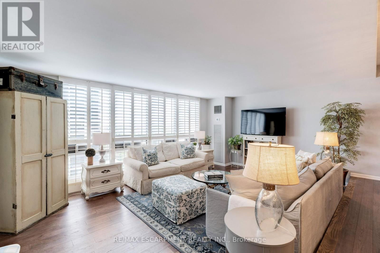 903 - 2175 MARINE DRIVE Image 19