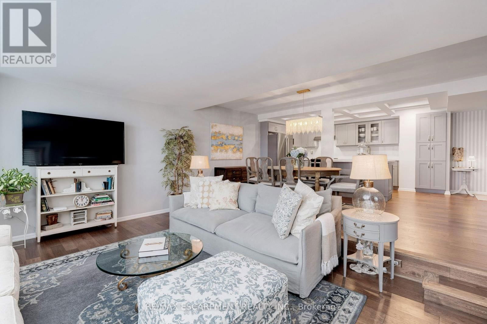 903 - 2175 MARINE DRIVE Image 21