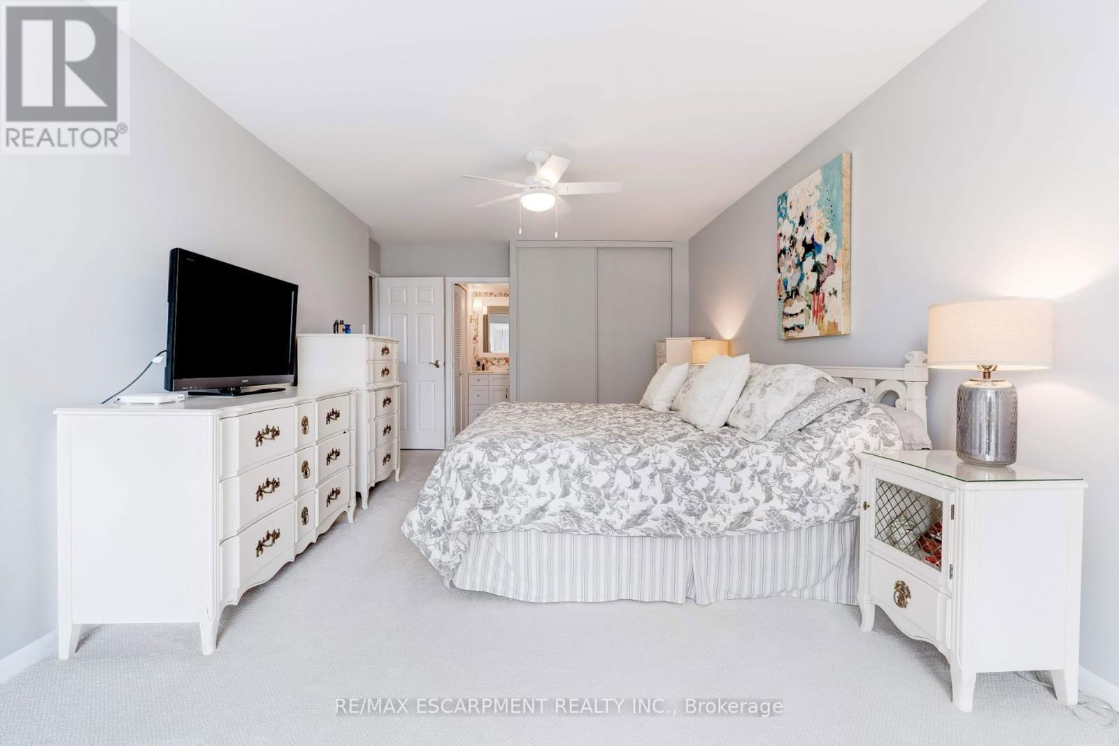 903 - 2175 MARINE DRIVE Image 24