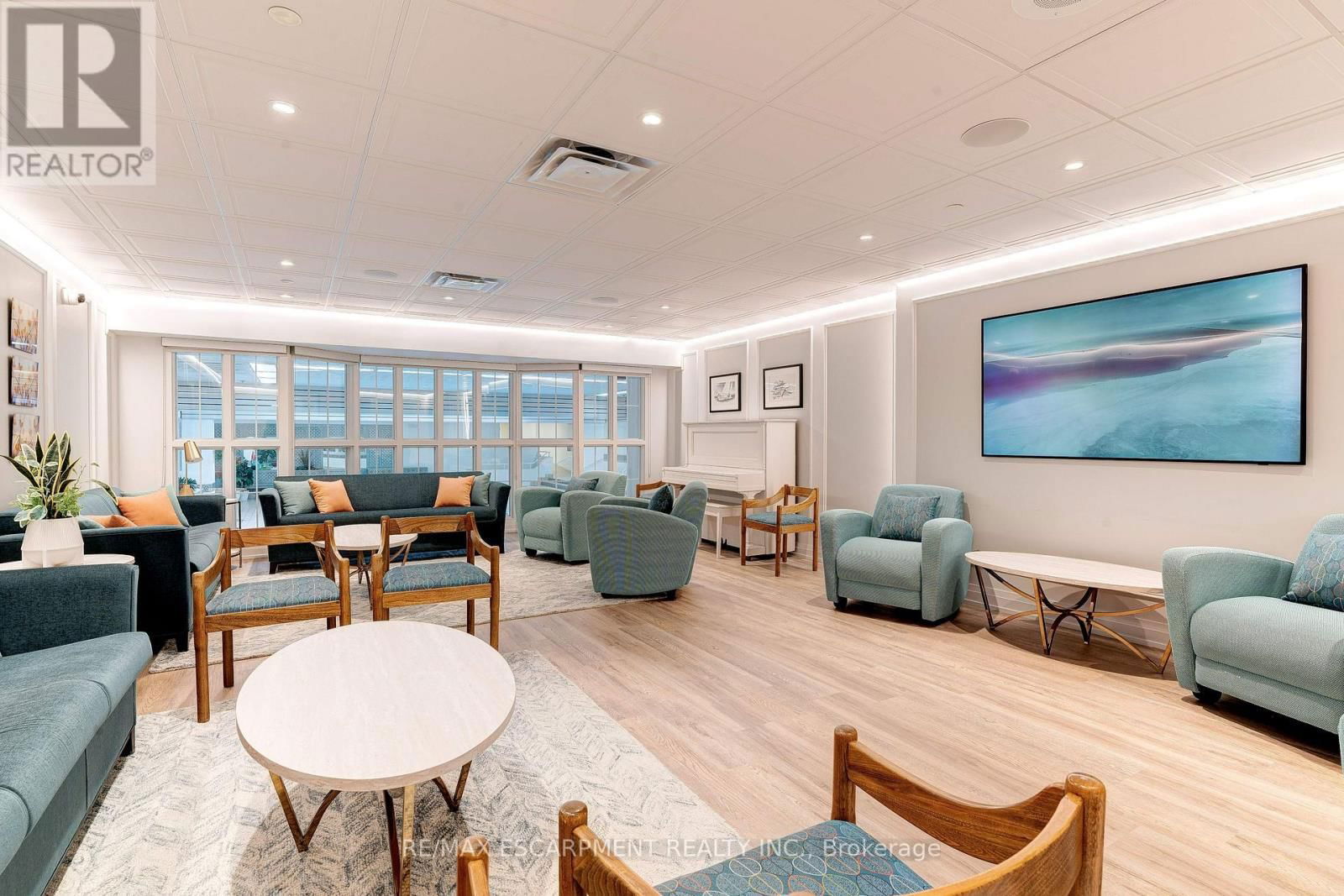 903 - 2175 MARINE DRIVE Image 45