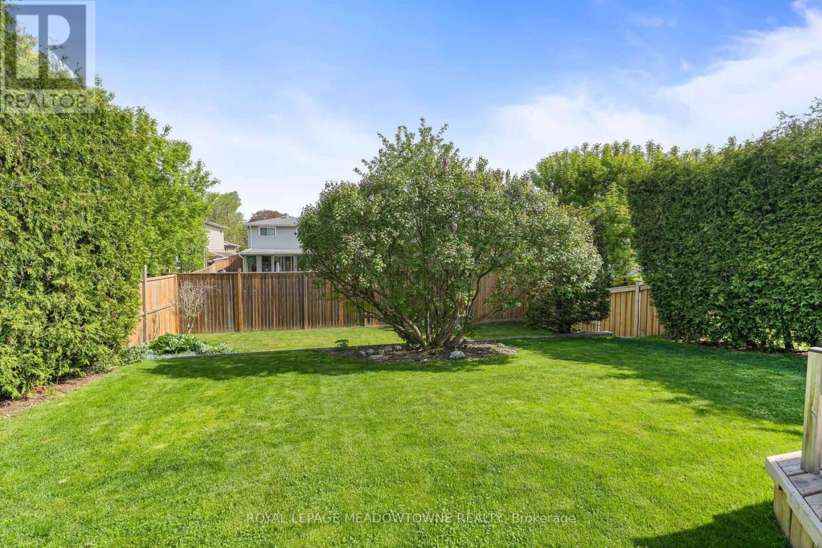 30 GREYSTONE CRESCENT Image 37