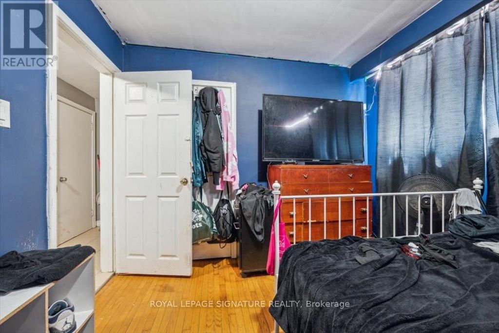 144 PORTLAND STREET Image 11