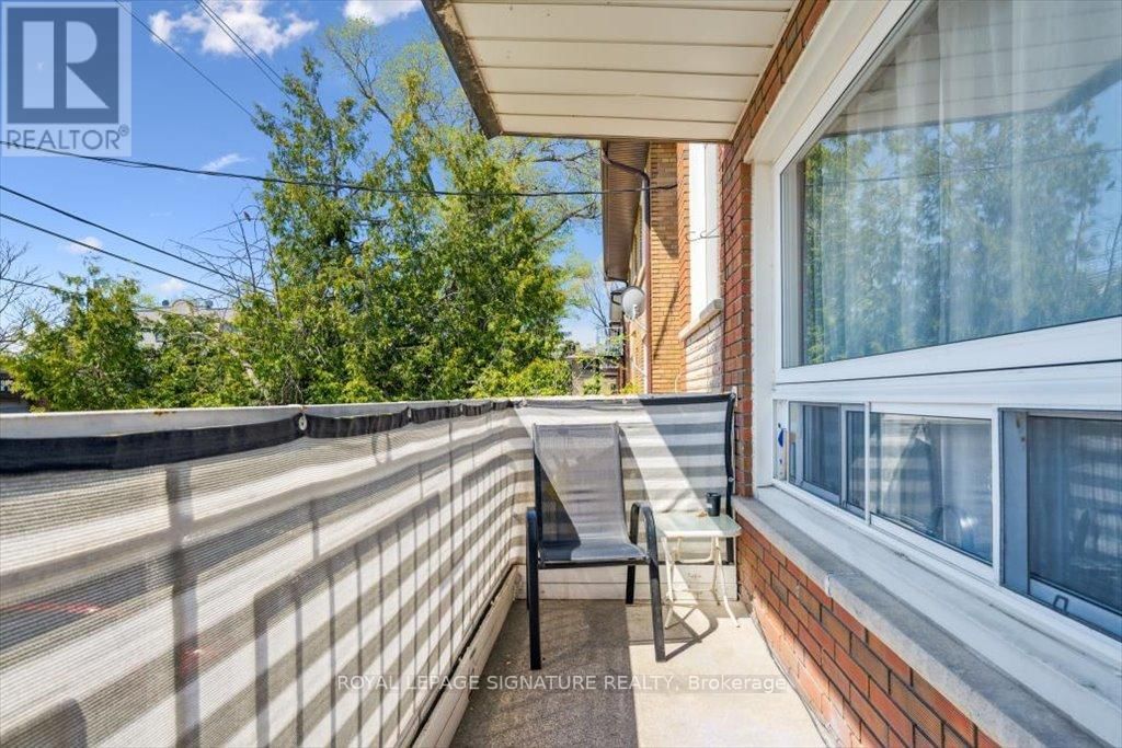 144 PORTLAND STREET Image 13