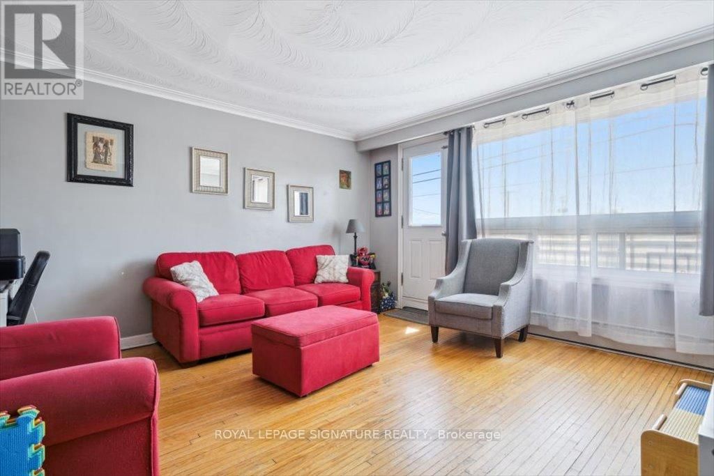 144 PORTLAND STREET Image 14