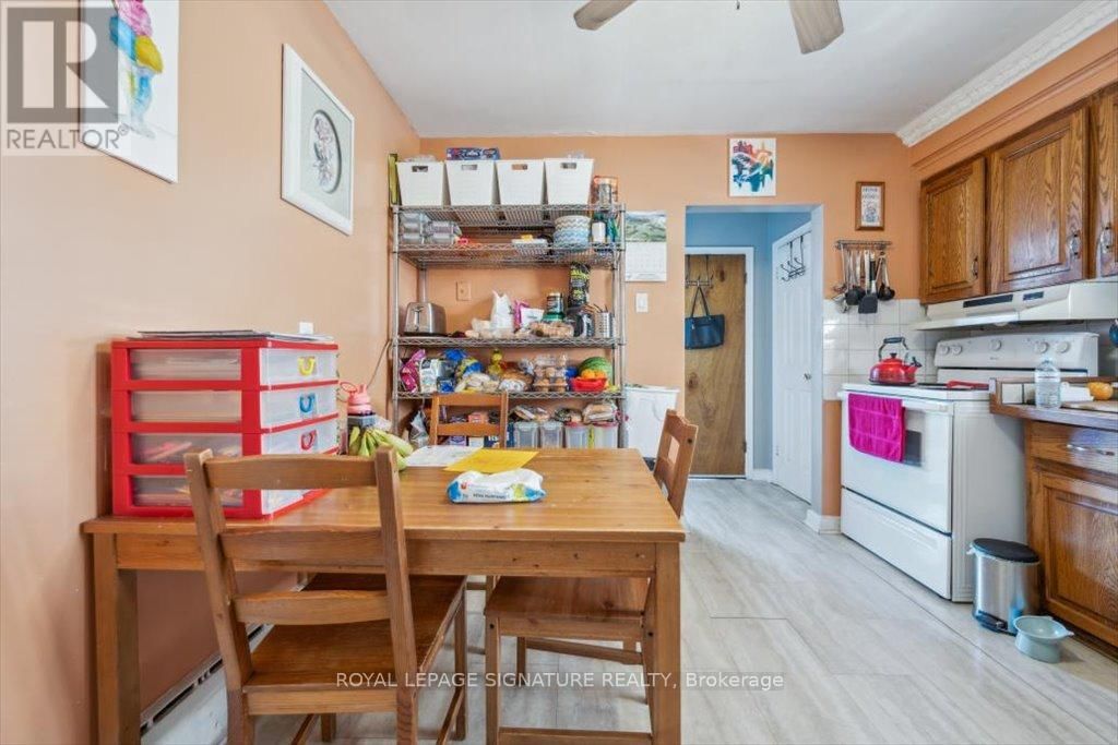 144 PORTLAND STREET Image 19