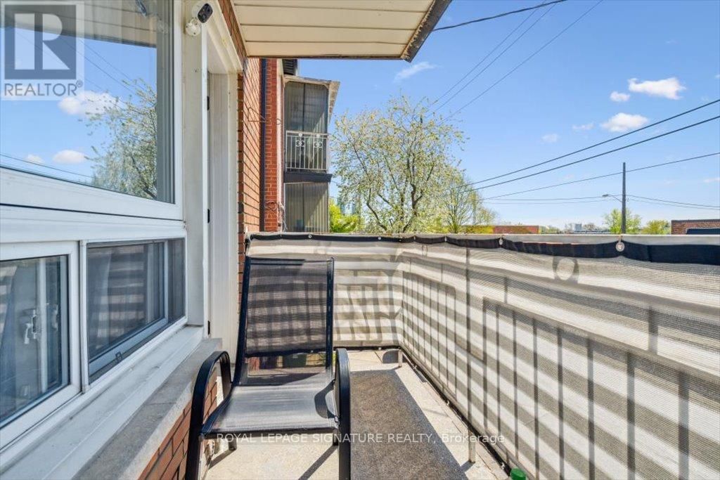 144 PORTLAND STREET Image 28