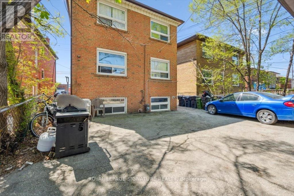 144 PORTLAND STREET Image 30
