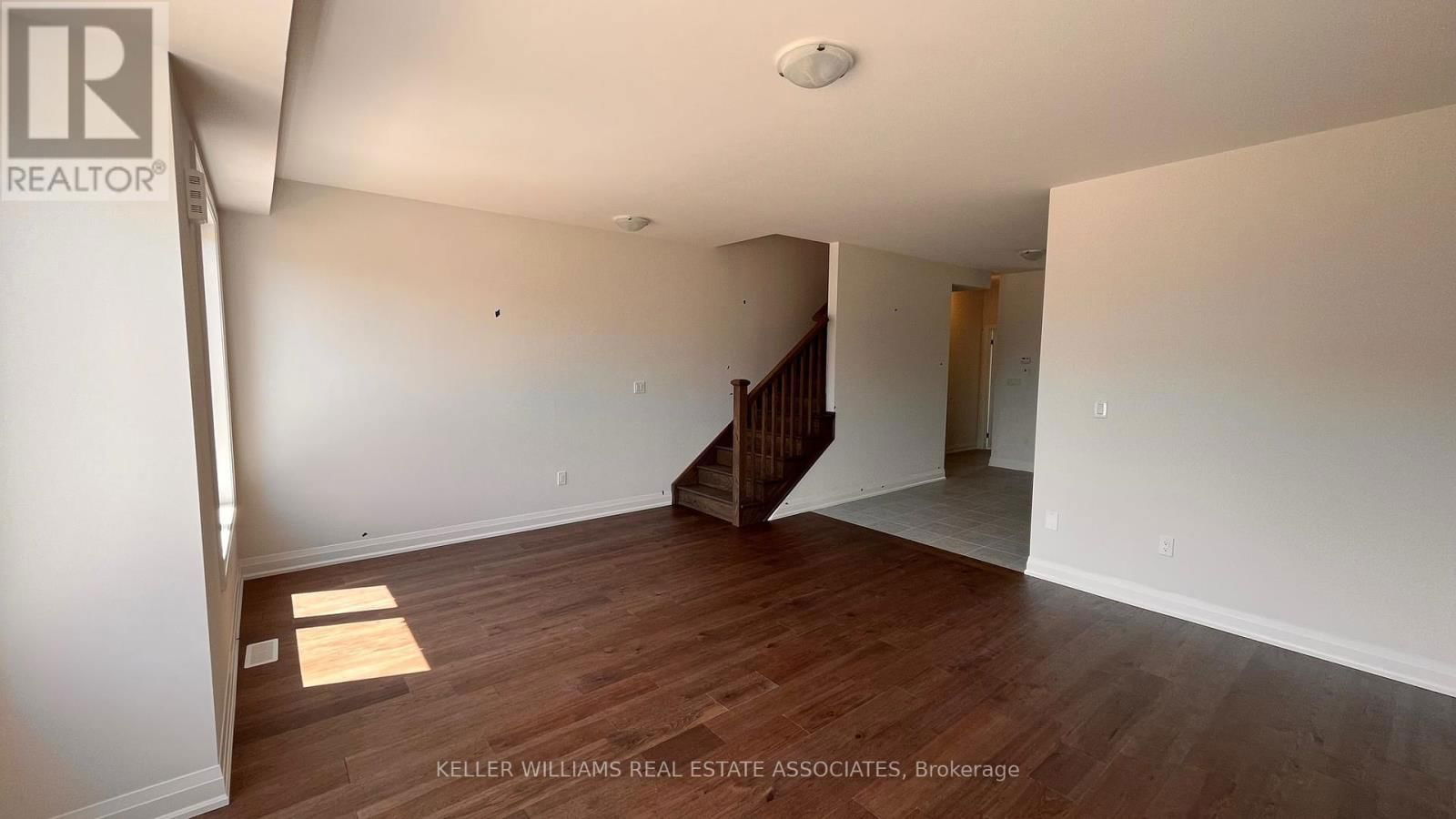 64 WINDTREE WAY Image 10