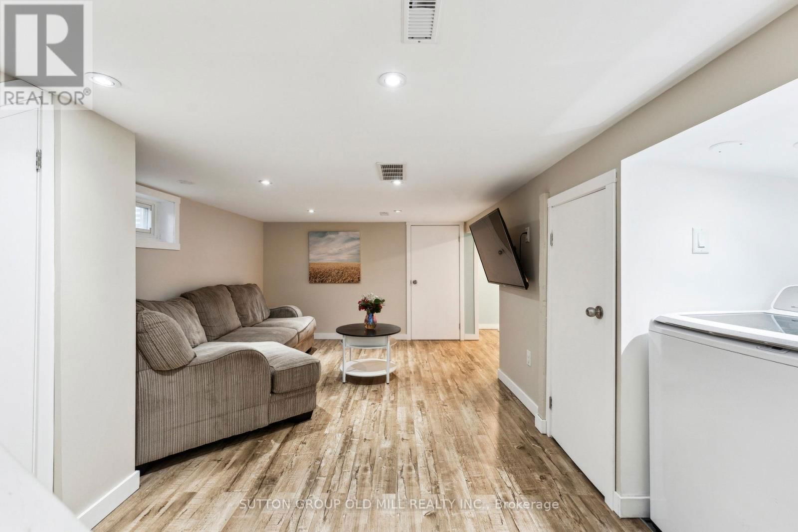 7 JESSIE STREET Image 17