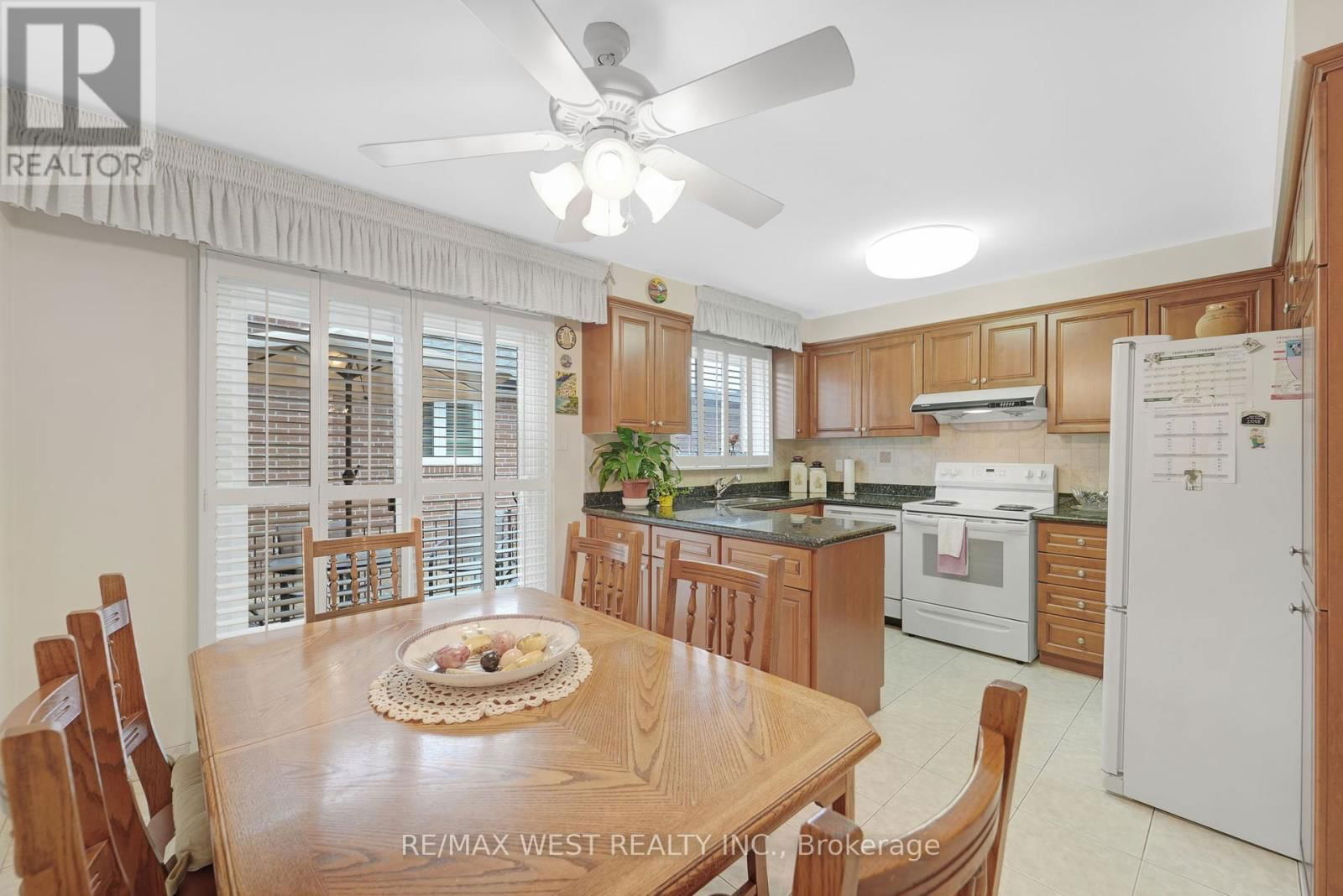 40 WINDSOR ROAD Image 12