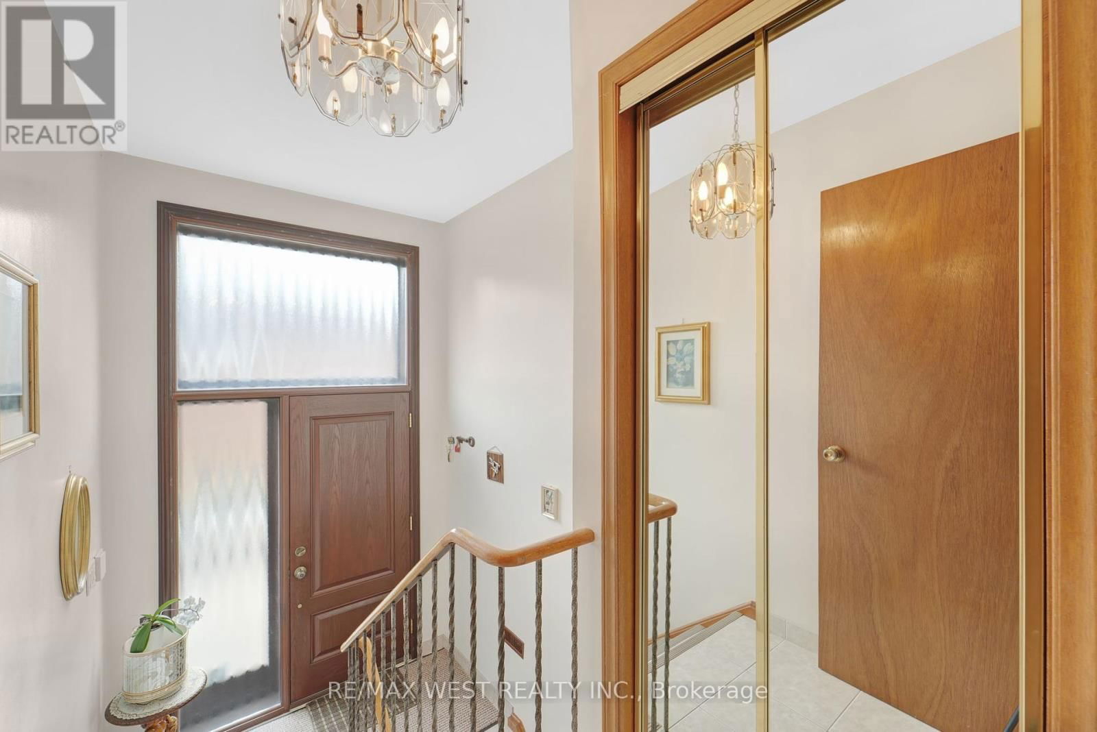 40 WINDSOR ROAD Image 23