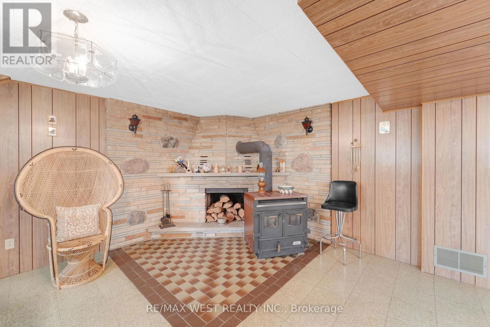 40 WINDSOR ROAD Image 26