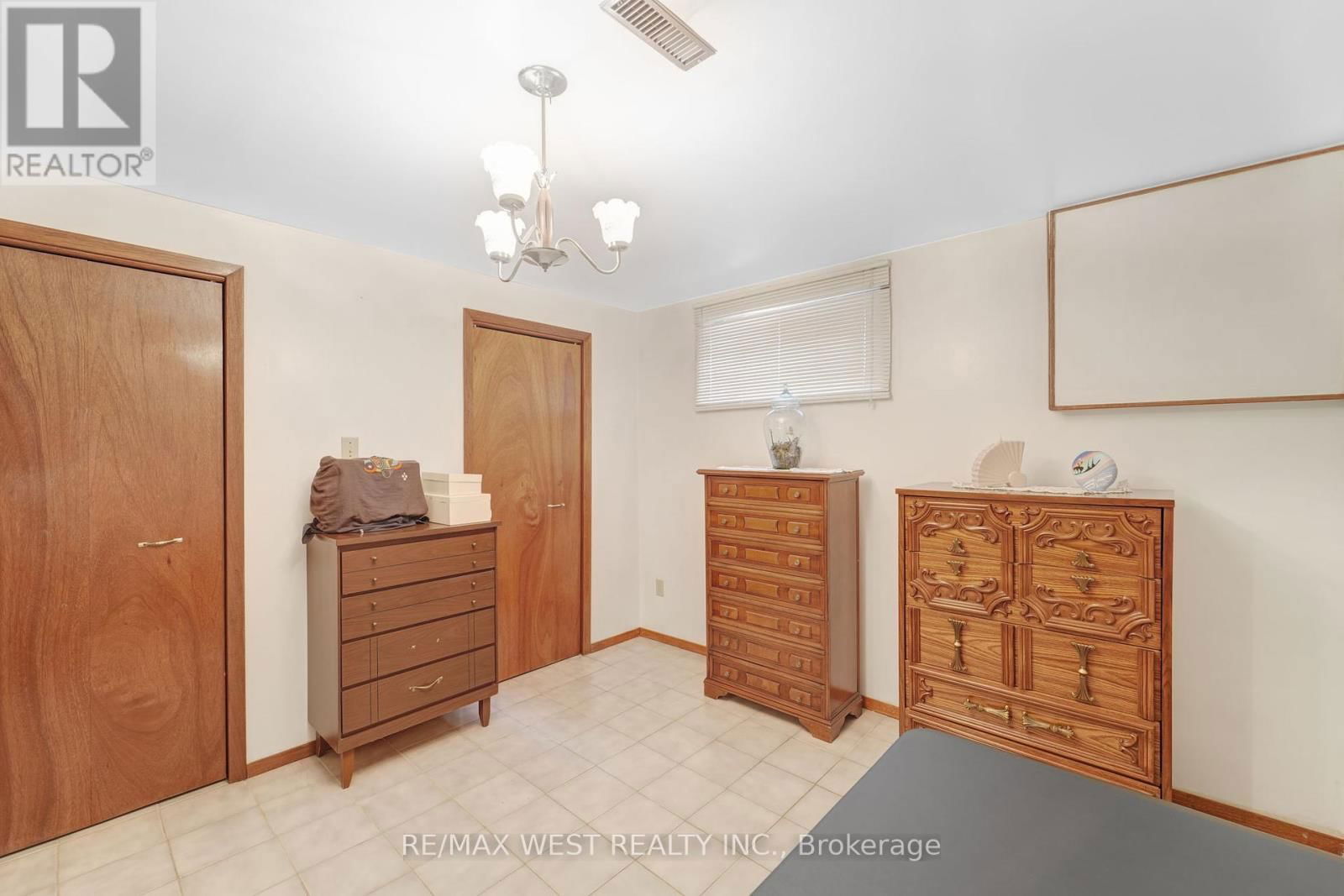40 WINDSOR ROAD Image 30