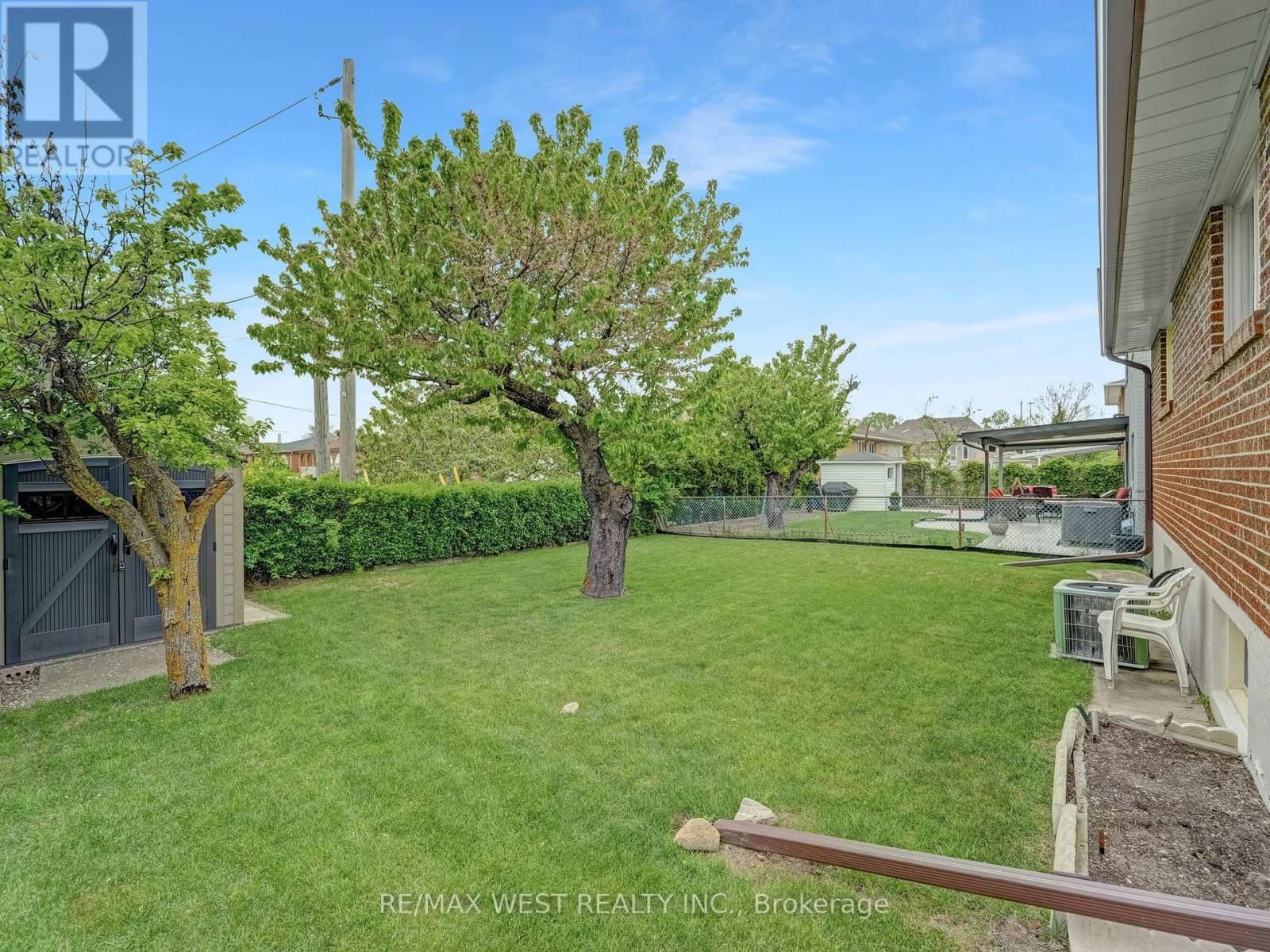 40 WINDSOR ROAD Image 35
