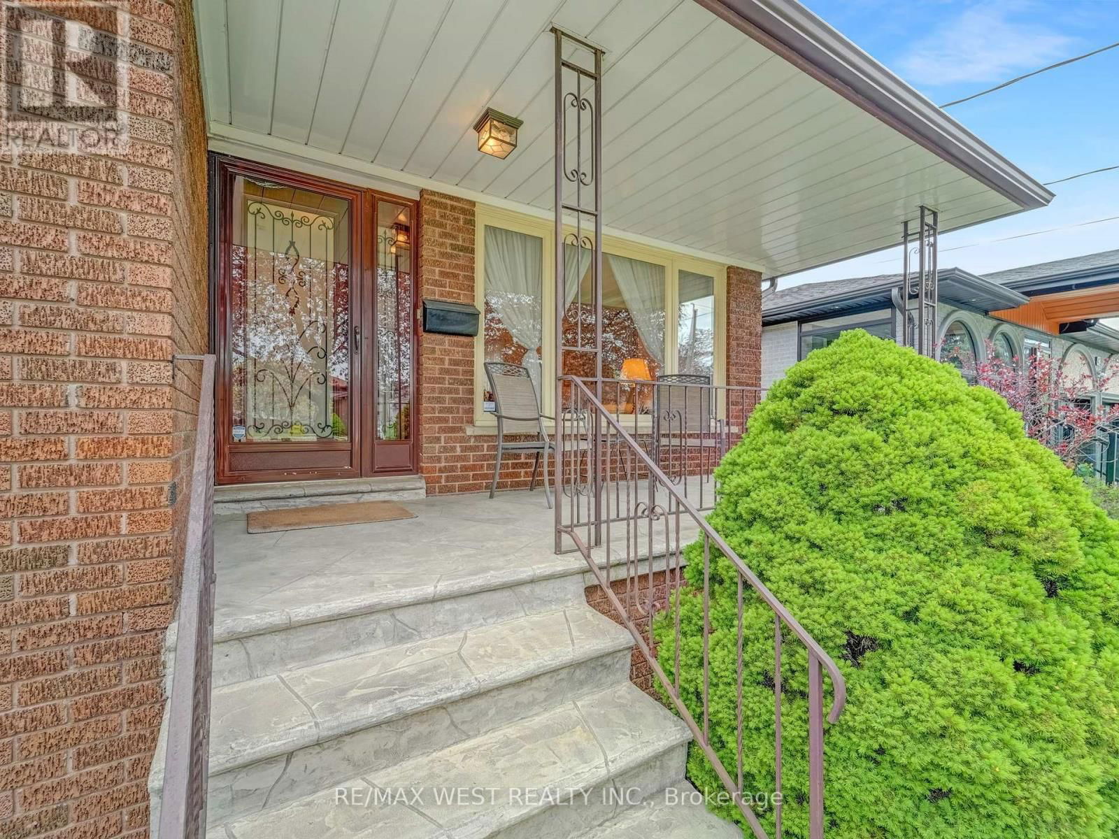 40 WINDSOR ROAD Image 4