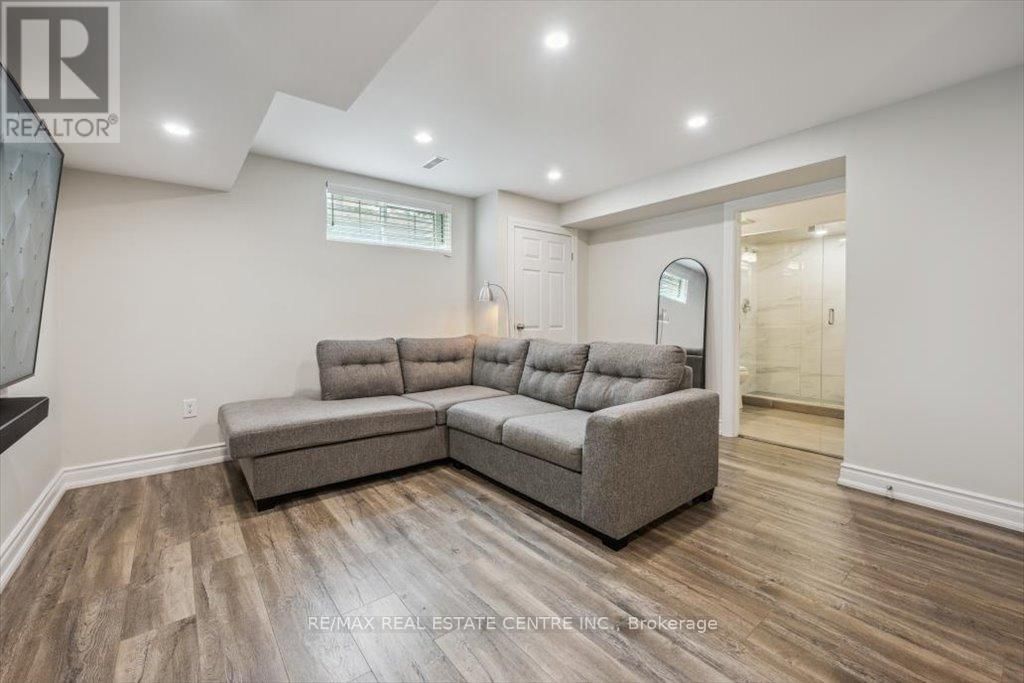 40A - 5940 GLEN ERIN DRIVE Image 24