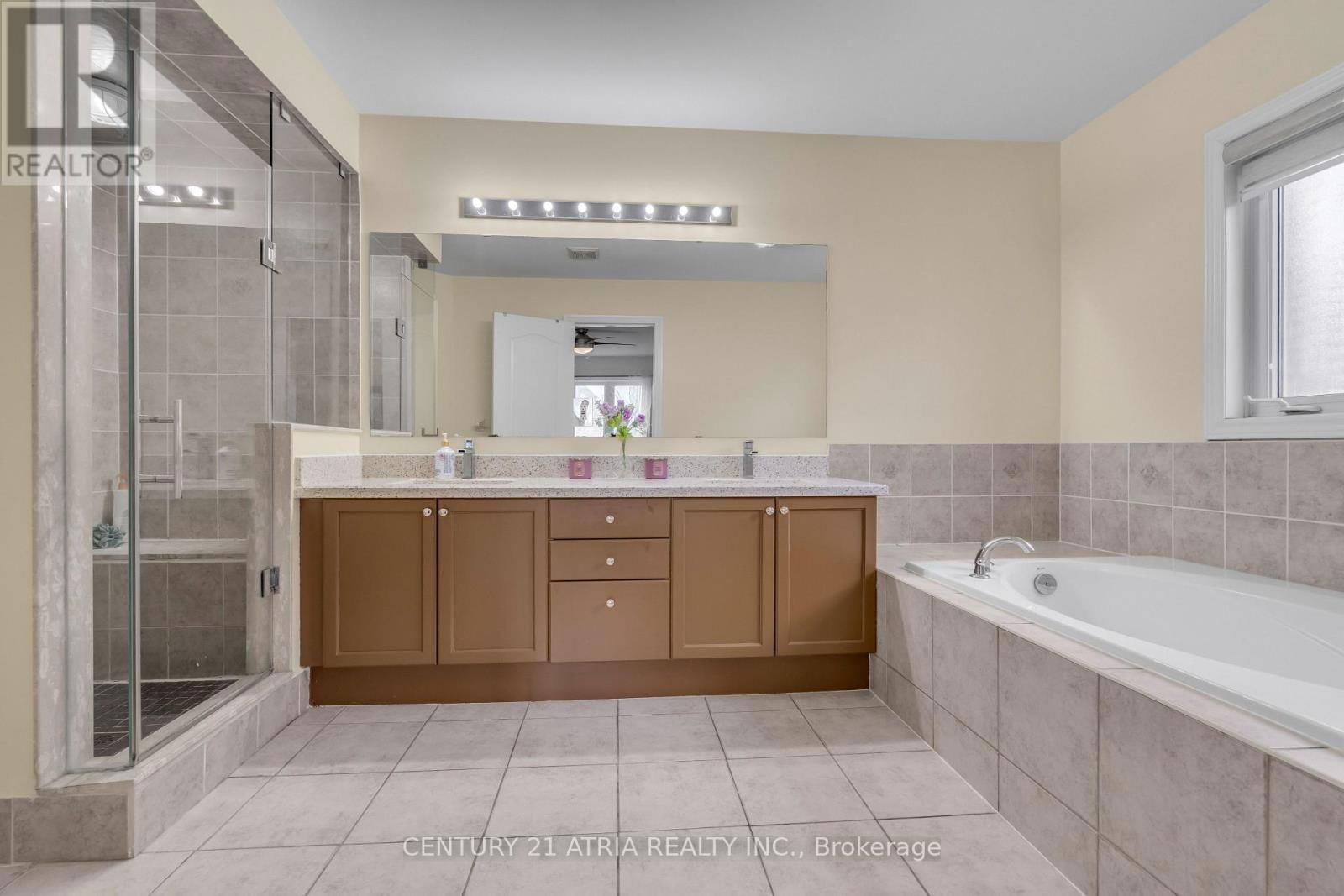 10 LOUVAIN DRIVE Image 21