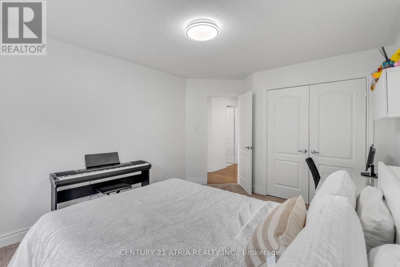 10 LOUVAIN DRIVE Image 26
