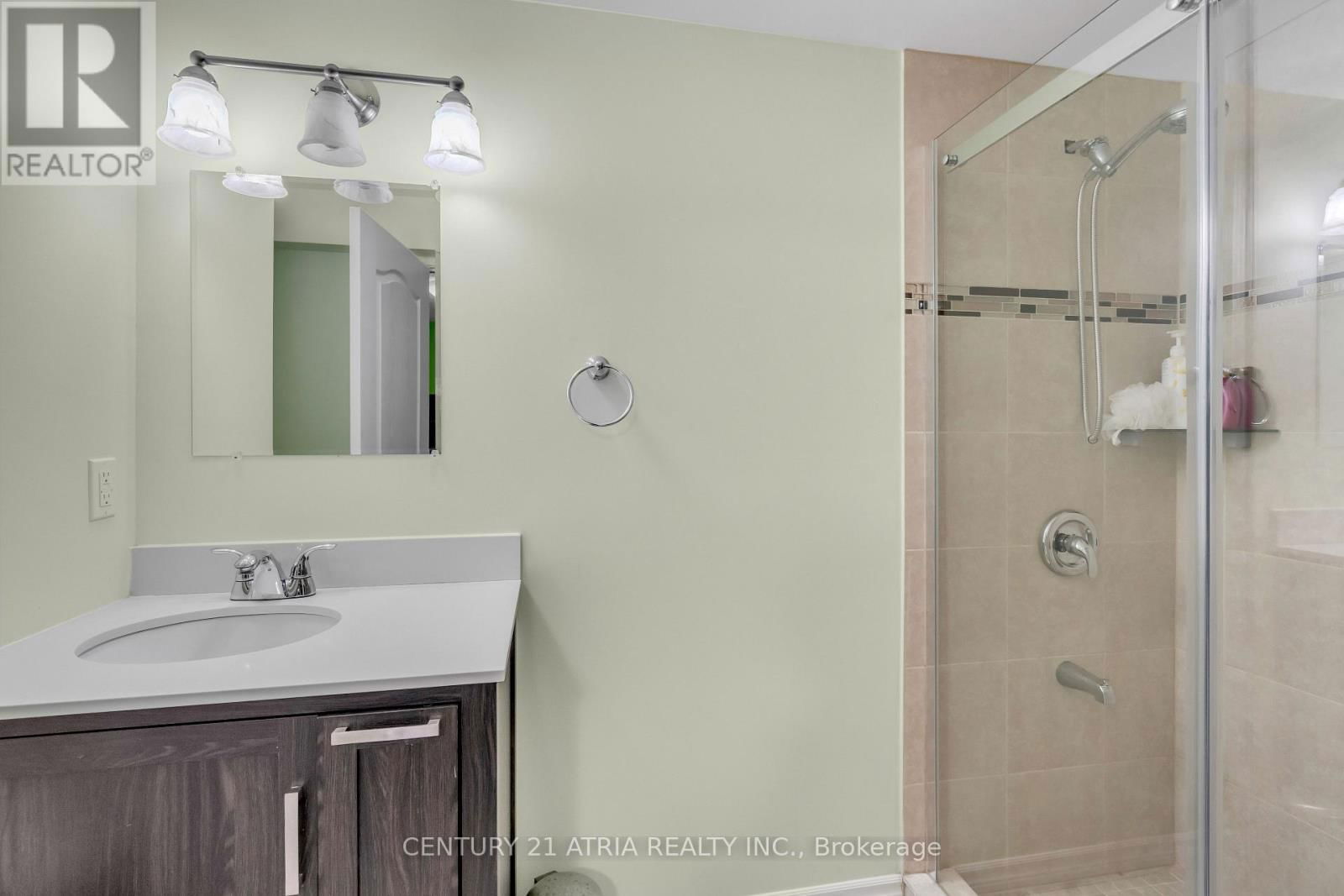 10 LOUVAIN DRIVE Image 39