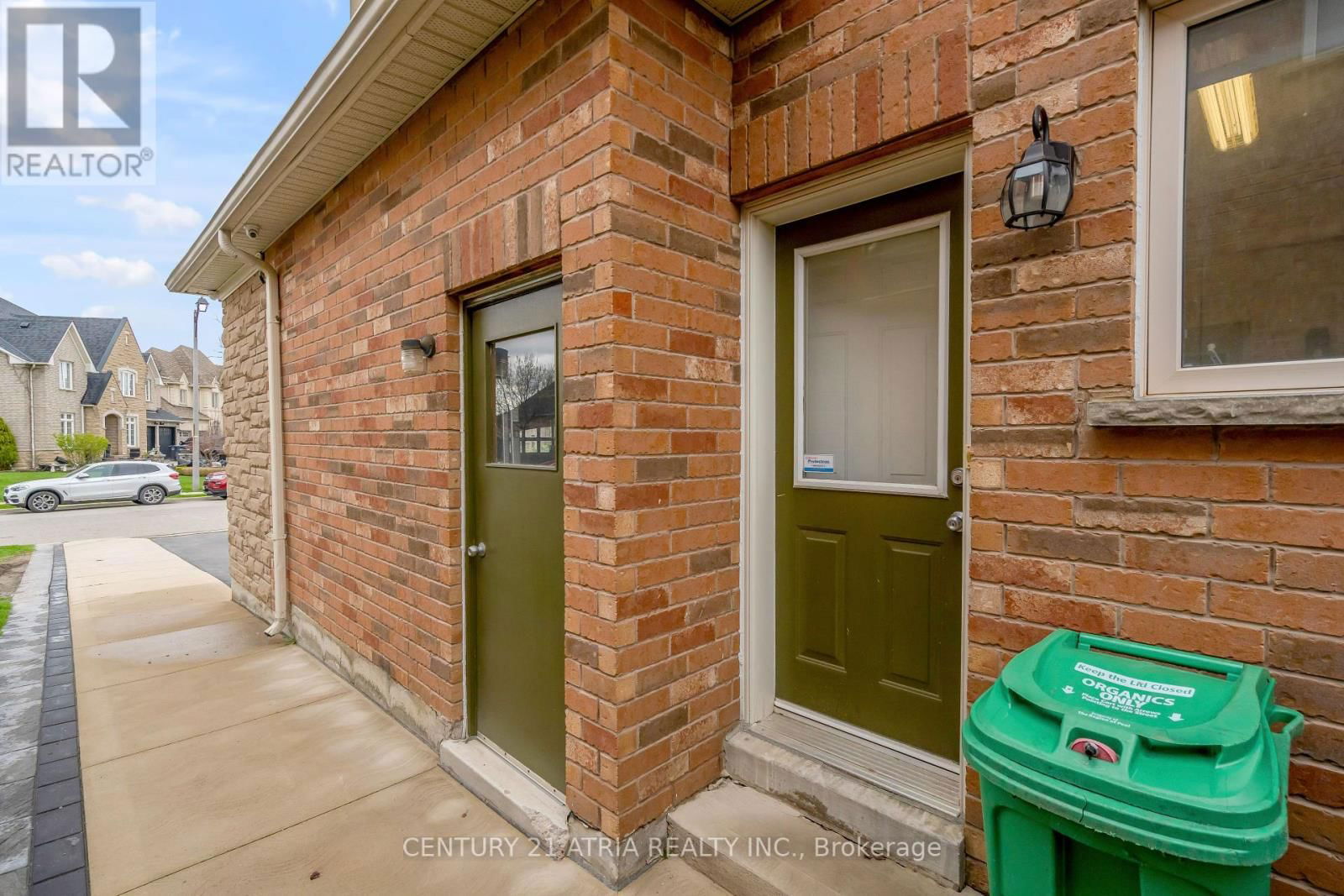 10 LOUVAIN DRIVE Image 41