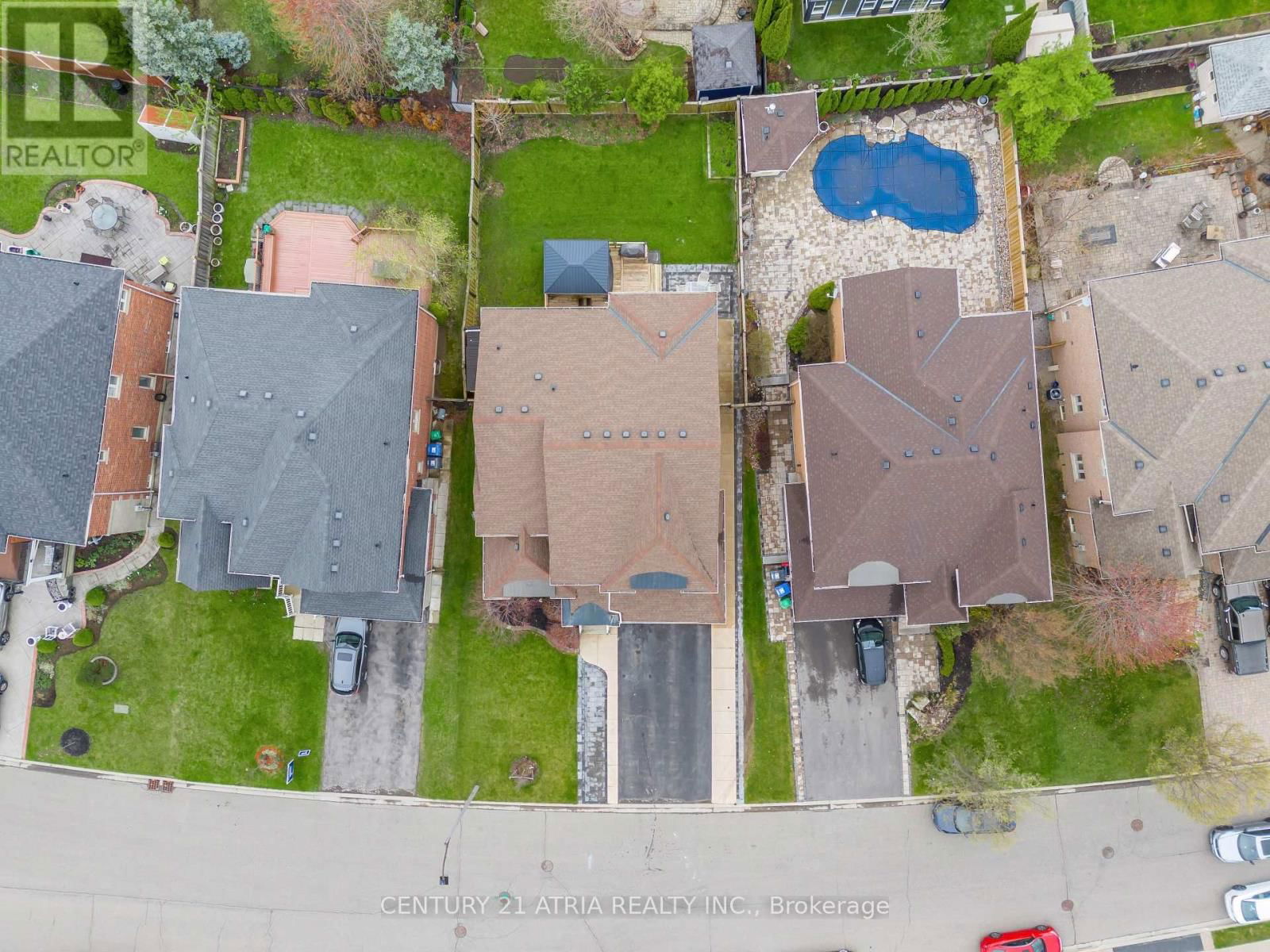 10 LOUVAIN DRIVE Image 46