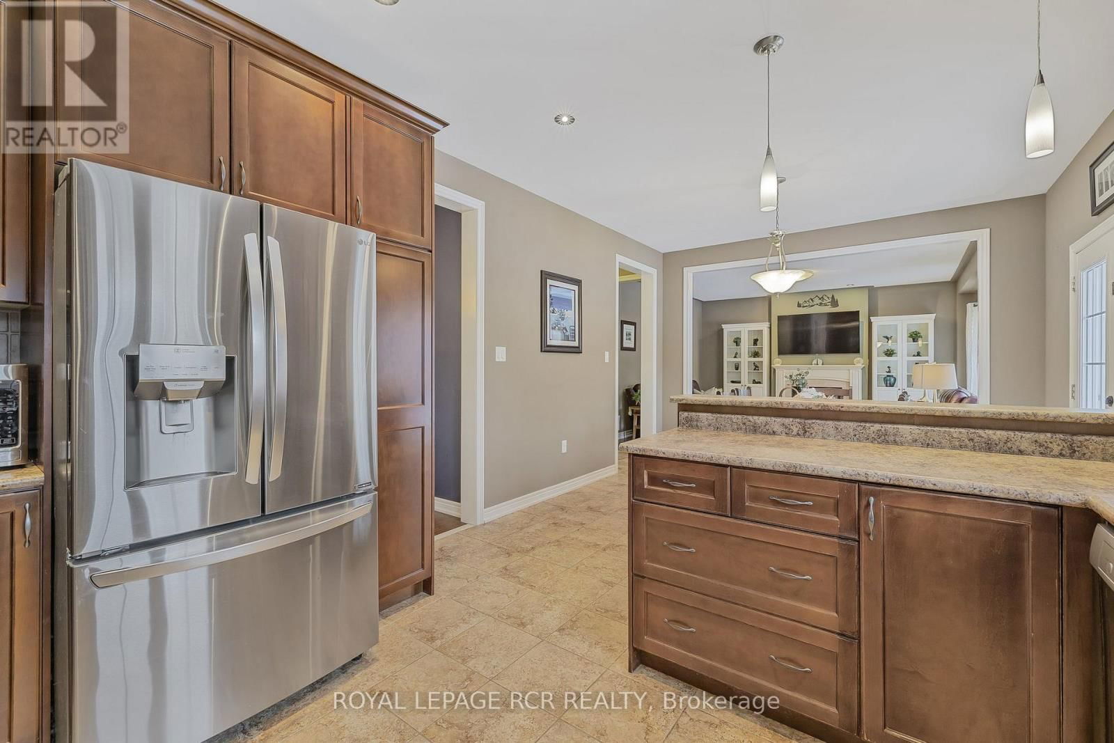 2 LITTLEBROOK LANE Image 14