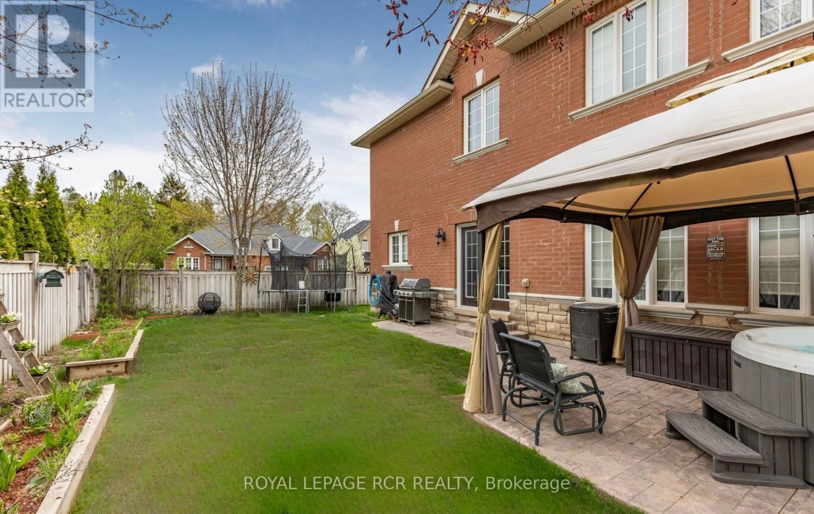 2 LITTLEBROOK LANE Image 33