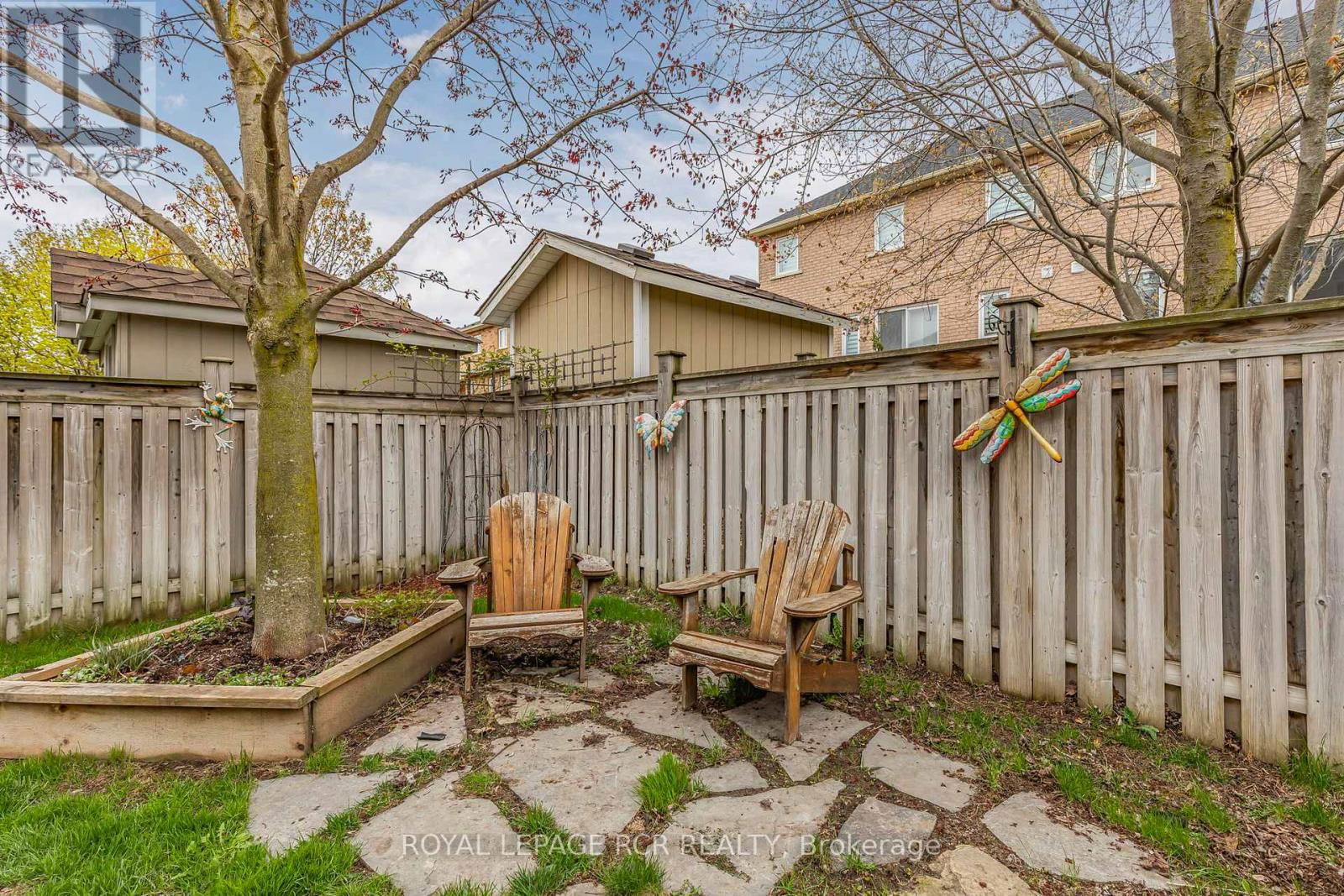 2 LITTLEBROOK LANE Image 36